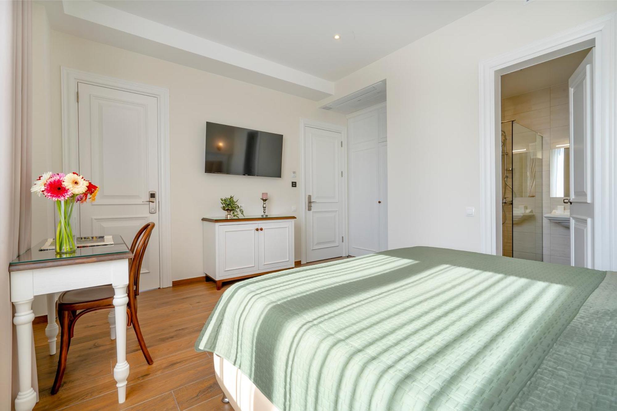Iris Hotel Tbiliszi Kültér fotó
