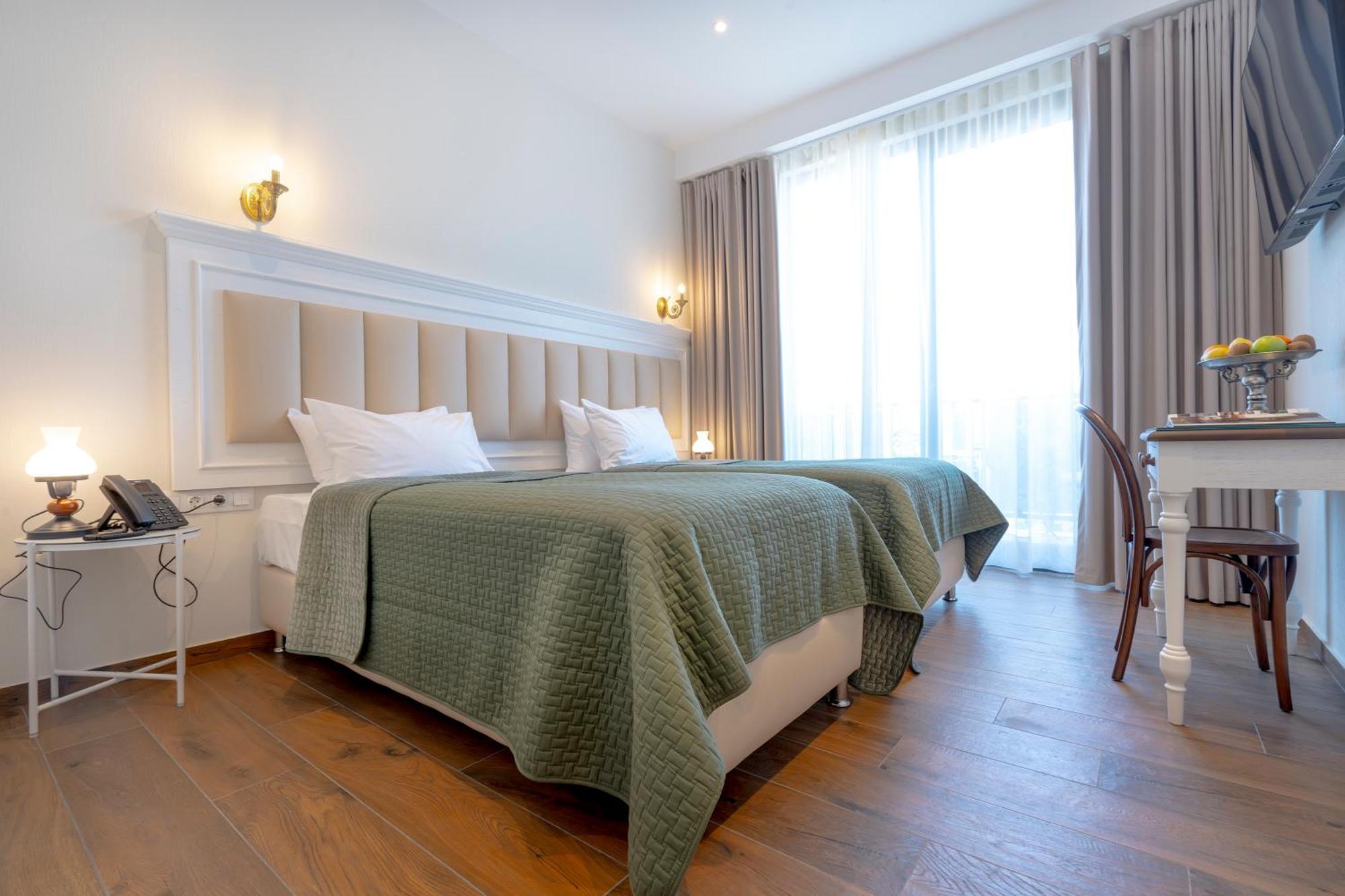 Iris Hotel Tbiliszi Kültér fotó